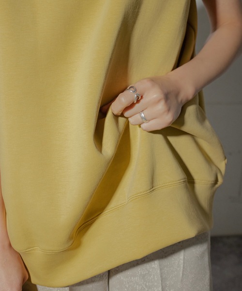 ANOGH(アノフ)の「SHOULDER OPEN SWEAT PO(スウェット・レディース・ブラック/イエロー/ホワイト・FREE)」の20枚目の写真