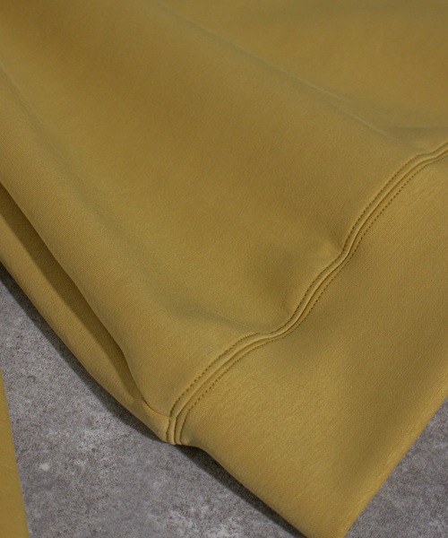 ANOGH(アノフ)の「SHOULDER OPEN SWEAT PO(スウェット・レディース・ブラック/イエロー/ホワイト・FREE)」の8枚目の写真