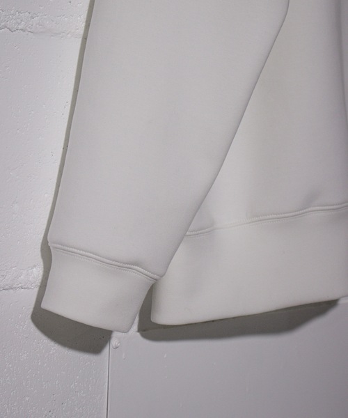 ANOGH(アノフ)の「SHOULDER OPEN SWEAT PO(スウェット・レディース・ブラック/イエロー/ホワイト・FREE)」の12枚目の写真