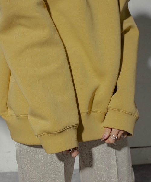 ANOGH(アノフ)の「SHOULDER OPEN SWEAT PO(スウェット・レディース・ブラック/イエロー/ホワイト・FREE)」の14枚目の写真