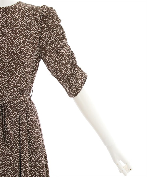 clear(クリア)の「ダルメシアンギャザースリーブワンピース(ワンピース・レディース・ブラウン/オフホワイト/ライトブラウン・F)」の17枚目の写真