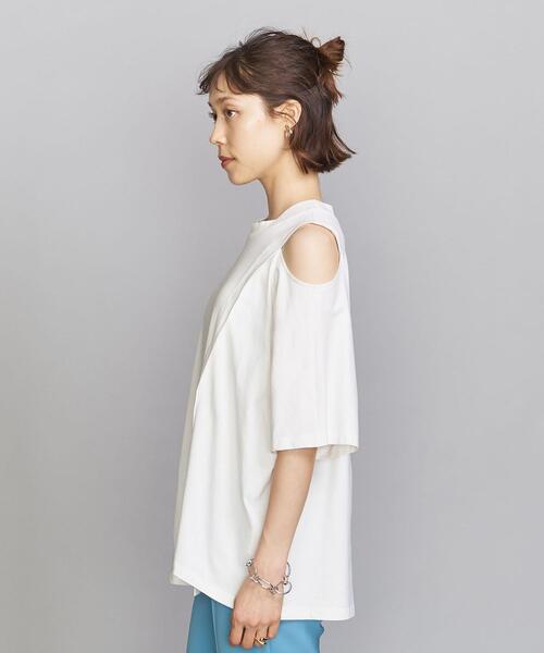 MAISON MAVERICK PRESENTS(メゾンマベリックプレゼンツ)の「<MAISON MAVERICK PRESENTS>ショルダーカットTシャツ :(Tシャツ/カットソー・レディース・ホワイト/ベージュ・38)」の4枚目の写真