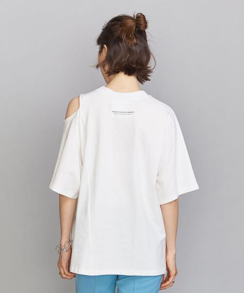 MAISON MAVERICK PRESENTS(メゾンマベリックプレゼンツ)の「<MAISON MAVERICK PRESENTS>ショルダーカットTシャツ :(Tシャツ/カットソー・レディース・ホワイト/ベージュ・38)」の5枚目の写真