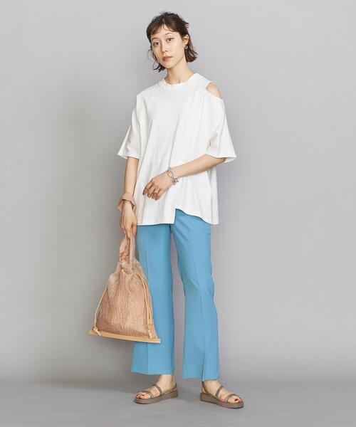 MAISON MAVERICK PRESENTS(メゾンマベリックプレゼンツ)の「<MAISON MAVERICK PRESENTS>ショルダーカットTシャツ :(Tシャツ/カットソー・レディース・ホワイト/ベージュ・38)」の7枚目の写真