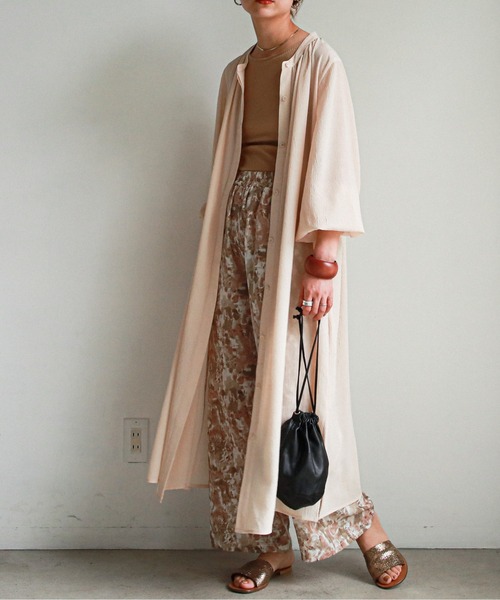 feepur（フェピュール）の「ロングシアーシャツワンピース（シャツワンピース・レディース・ブルーグレー/ラベンダー/ピンクベージュ・MEDIUM）」の5枚目の写真