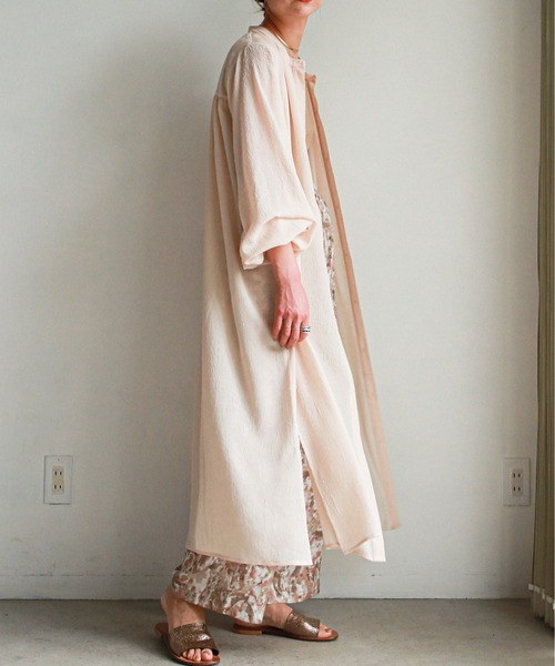 feepur（フェピュール）の「ロングシアーシャツワンピース（シャツワンピース・レディース・ブルーグレー/ラベンダー/ピンクベージュ・MEDIUM）」の21枚目の写真