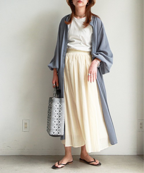 feepur（フェピュール）の「ロングシアーシャツワンピース（シャツワンピース・レディース・ブルーグレー/ラベンダー/ピンクベージュ・MEDIUM）」の14枚目の写真