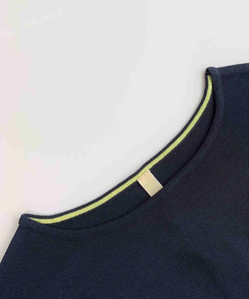 Q（キュー）の「インターシャバイカラーニット（ニット/セーター・レディース・カーキ/アイボリー/ネイビー・MEDIUM）」の8枚目の写真