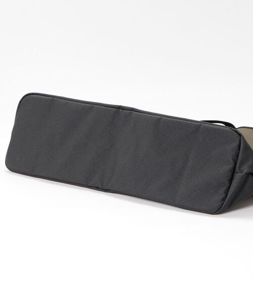 THE NORTH FACE（ザノースフェイス）の「THE NORTH FACE FIELUDENS GEAR TOTE L / ザ・ノース・フェイス フィルデンスギアトートエル（トートバッグ・メンズ・オリーブ・FREE）」の3枚目の写真