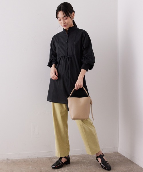 SALON adam et rope'（サロン アダム エ ロペ）の「【WEB限定】[人気アイテムの新作登場！]バックスリットフリルカラーボリューム袖長袖ブラウス（シャツ/ブラウス・レディース・ホワイト/ブラック/キャメル・FREE）」の5枚目の写真