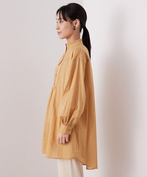 SALON adam et rope'（サロン アダム エ ロペ）の「【WEB限定】[人気アイテムの新作登場！]バックスリットフリルカラーボリューム袖長袖ブラウス（シャツ/ブラウス・レディース・ホワイト/ブラック/キャメル・FREE）」の7枚目の写真