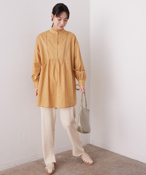 SALON adam et rope'（サロン アダム エ ロペ）の「【WEB限定】[人気アイテムの新作登場！]バックスリットフリルカラーボリューム袖長袖ブラウス（シャツ/ブラウス・レディース・ホワイト/ブラック/キャメル・FREE）」の13枚目の写真