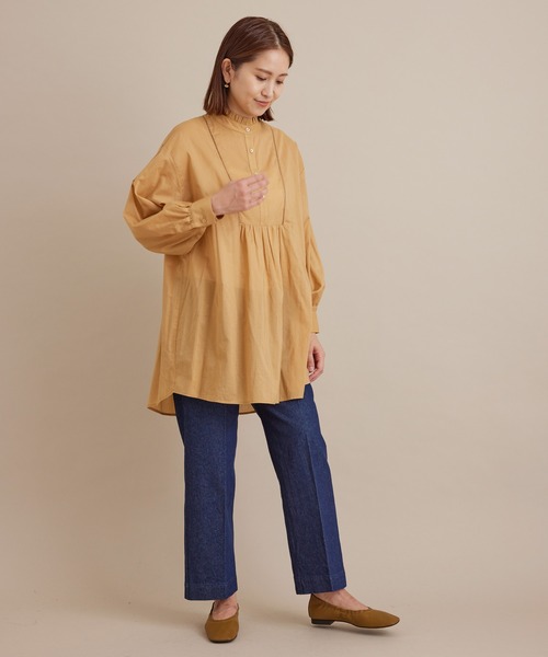 SALON adam et rope'（サロン アダム エ ロペ）の「【WEB限定】[人気アイテムの新作登場！]バックスリットフリルカラーボリューム袖長袖ブラウス（シャツ/ブラウス・レディース・ホワイト/ブラック/キャメル・FREE）」の22枚目の写真