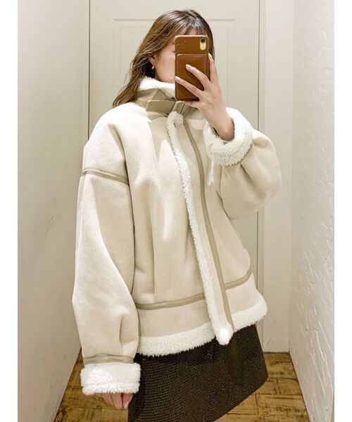 dazzlin(ダズリン)の「ボアパイピングブルゾン(ブルゾン・レディース・グレー/アイボリー/モカ・FREE)」の14枚目の写真