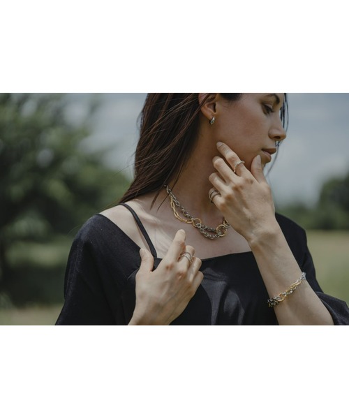 mou(モウ)の「【Na.moda】By color random chain necklace(ネックレス・レディース・シルバー×ゴールド・FREE)」の3枚目の写真