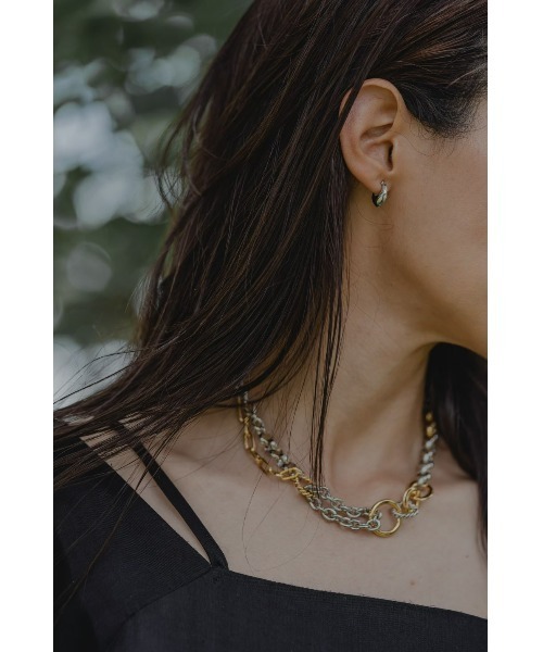 mou(モウ)の「【Na.moda】By color random chain necklace(ネックレス・レディース・シルバー×ゴールド・FREE)」の5枚目の写真