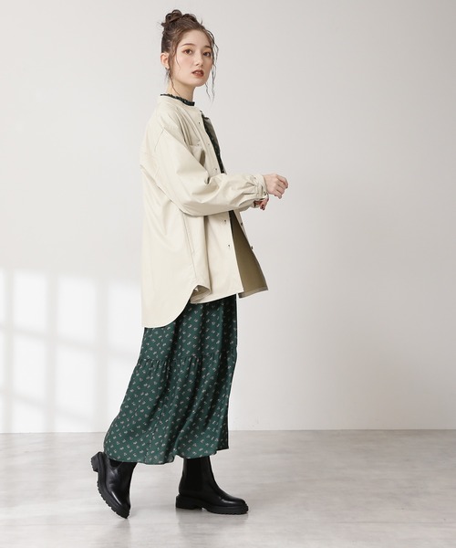 N.（N. Natural Beauty Basic）（エヌエヌナチュラルビューティーベーシック）の「◆フェイクレザーバンドカラーシャツ（シャツ/ブラウス・レディース・ブラック/ナチュラル/グレイッシュブルー・MEDIUM）」の7枚目の写真