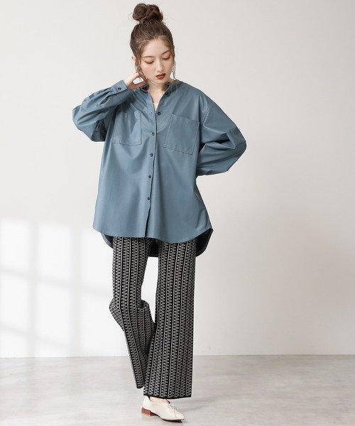 N.（N. Natural Beauty Basic）（エヌエヌナチュラルビューティーベーシック）の「◆フェイクレザーバンドカラーシャツ（シャツ/ブラウス・レディース・ブラック/ナチュラル/グレイッシュブルー・MEDIUM）」の8枚目の写真