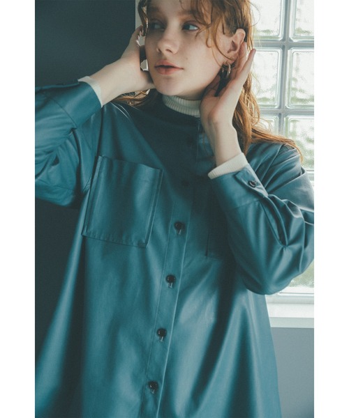 N.（N. Natural Beauty Basic）（エヌエヌナチュラルビューティーベーシック）の「◆フェイクレザーバンドカラーシャツ（シャツ/ブラウス・レディース・ブラック/ナチュラル/グレイッシュブルー・MEDIUM）」の14枚目の写真