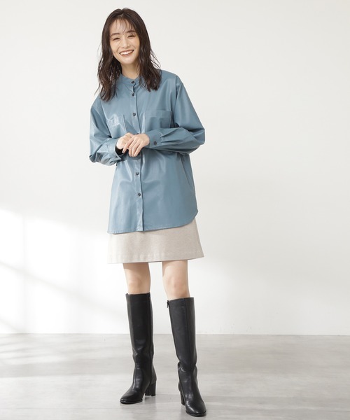 N.（N. Natural Beauty Basic）（エヌエヌナチュラルビューティーベーシック）の「◆フェイクレザーバンドカラーシャツ（シャツ/ブラウス・レディース・ブラック/ナチュラル/グレイッシュブルー・MEDIUM）」の16枚目の写真