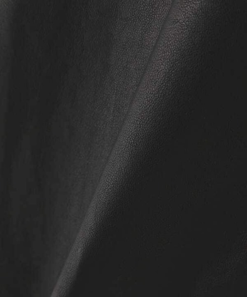 N.（N. Natural Beauty Basic）（エヌエヌナチュラルビューティーベーシック）の「◆フェイクレザーバンドカラーシャツ（シャツ/ブラウス・レディース・ブラック/ナチュラル/グレイッシュブルー・MEDIUM）」の18枚目の写真