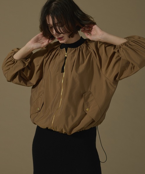 natural couture(ナチュラルクチュール)の「ちょっとモードなたっぷりギャザーブルゾン(ブルゾン・レディース・ブラック/カーキ/ベージュ/ピンク・FREE)」の1枚目の写真