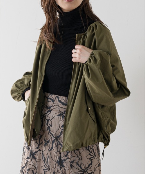 natural couture(ナチュラルクチュール)の「ちょっとモードなたっぷりギャザーブルゾン(ブルゾン・レディース・ブラック/カーキ/ベージュ/ピンク・FREE)」の3枚目の写真