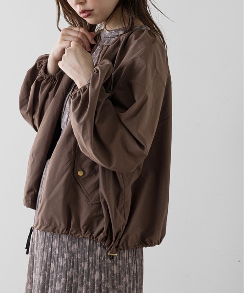 natural couture(ナチュラルクチュール)の「ちょっとモードなたっぷりギャザーブルゾン(ブルゾン・レディース・ブラック/カーキ/ベージュ/ピンク・FREE)」の22枚目の写真