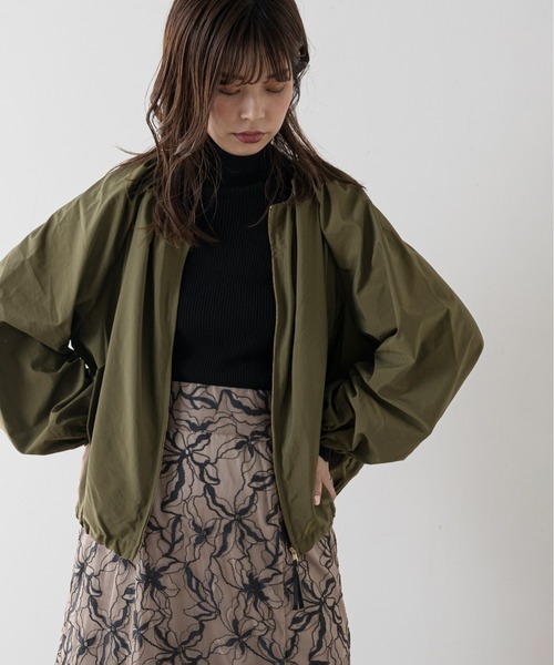 natural couture(ナチュラルクチュール)の「ちょっとモードなたっぷりギャザーブルゾン(ブルゾン・レディース・ブラック/カーキ/ベージュ/ピンク・FREE)」の16枚目の写真