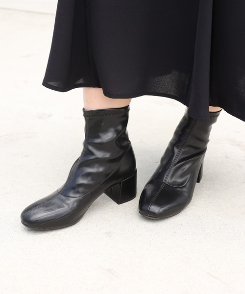 one after another NICE CLAUP(ワンアフターアナザーナイスクラップ)の「ストレッチショートブーツ(ブーツ・レディース・オフホワイト/ブラック/ベージュ・SMALL/MEDIUM/LARGE)」の16枚目の写真