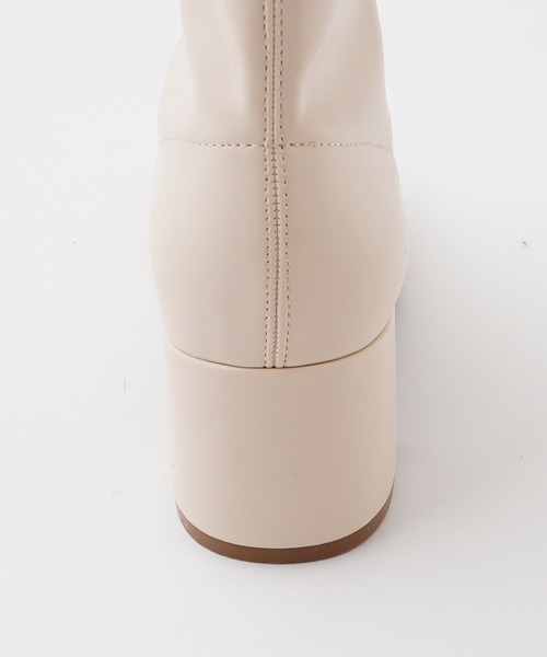 one after another NICE CLAUP(ワンアフターアナザーナイスクラップ)の「ストレッチショートブーツ(ブーツ・レディース・オフホワイト/ブラック/ベージュ・SMALL/MEDIUM/LARGE)」の6枚目の写真