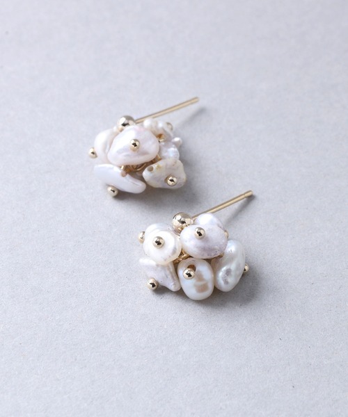 Manon's Selection(マノンズセレクション)の「淡水パールピアス(ピアス(両耳用)・レディース・ゴールド・ONE SIZE)」の2枚目の写真