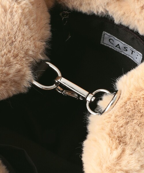 CAST:（キャストコロン）の「スターファーバッグ（ショルダーバッグ・レディース・ベージュ/グレー系その他2・FREE）」の6枚目の写真