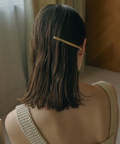 GOLDY(ゴールディ)の「トゥイッグ ライン メタル バレッタ(バレッタ/ヘアクリップ・レディース・シルバー/ゴールド/シルバー系その他/ゴールド系その他・FREE)」の15枚目の写真