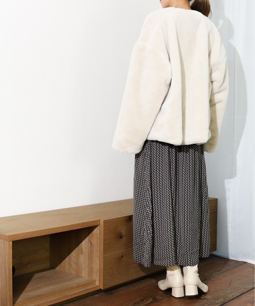 Per sist ence（パーシエンス）の「Per sist ence/パーシエンス　フェイクファー 8分袖ノーカラーコート（ノーカラージャケット・レディース・ブラック/ブラウン/アイボリー・FREE）」の19枚目の写真