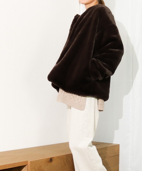 Per sist ence（パーシエンス）の「Per sist ence/パーシエンス　フェイクファー 8分袖ノーカラーコート（ノーカラージャケット・レディース・ブラック/ブラウン/アイボリー・FREE）」の9枚目の写真