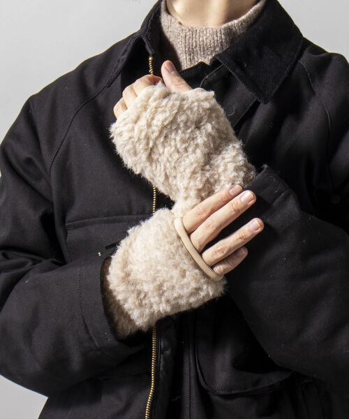 COLD BREAKER（コールドブレーカー）の「【COLDBREAKER/コールドブレーカー】THUMBY 別注ボアハンドウォーマー（手袋・メンズ・チャコールグレー/ダークブラウン/ベージュ・FREE）」の18枚目の写真