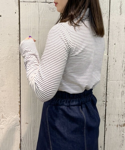 OLIVE des OLIVE（オリーブデオリーブ）の「タートルネックインナー（Tシャツ/カットソー・レディース・ブラック/オフホワイト/スミクロ・FREE）」の4枚目の写真