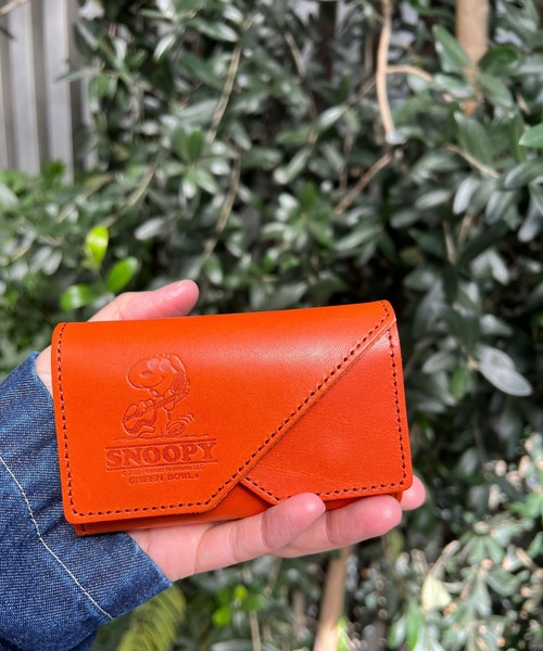 SNOOPY×OLD BETTY'S（スヌーピーカケルオールドベティーズ）の「SNOOPY W Flap Wallet（財布・レディース・レッド系その他3/ブラウン系その他/レッド系その他/レッド系その他2/ブラウン系その他2/ブラウン系その他3・FREE）」の4枚目の写真