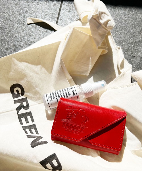 SNOOPY×OLD BETTY'S（スヌーピーカケルオールドベティーズ）の「SNOOPY W Flap Wallet（財布・レディース・レッド系その他3/ブラウン系その他/レッド系その他/レッド系その他2/ブラウン系その他2/ブラウン系その他3・FREE）」の5枚目の写真