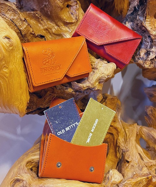 SNOOPY×OLD BETTY'S（スヌーピーカケルオールドベティーズ）の「SNOOPY W Flap Wallet（財布・レディース・レッド系その他3/ブラウン系その他/レッド系その他/レッド系その他2/ブラウン系その他2/ブラウン系その他3・FREE）」の15枚目の写真