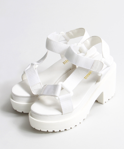 WEGO(ウィゴー)の「WEGO/ヒールスポーツサンダル(サンダル・レディース・ホワイト/ブラック・LARGE/MEDIUM)」の9枚目の写真