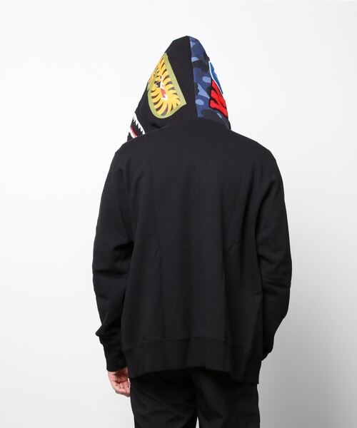 APEパーカー A BATHING APE（アベイシングエイプ）の「COLOR CAMO SHARK FULL ZIP