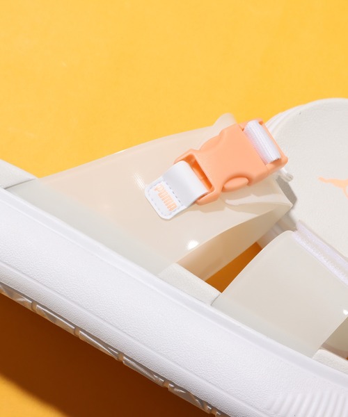 PUMA（プーマ）の「PUMA SUEDE MAYU SANDAL POP WOMENS / プーマ スウェード マユ サンダル ポップ ウィメンズ（サンダル・レディース・ホワイト/ブラック・23.0cm/24.0cm/25.0cm/22.0cm）」の11枚目の写真