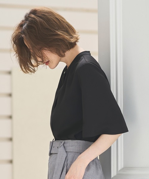 フロントタックフレアスリーブブラウス　M フロントタックフレアスリーブブラウス | N. Natural Beauty
