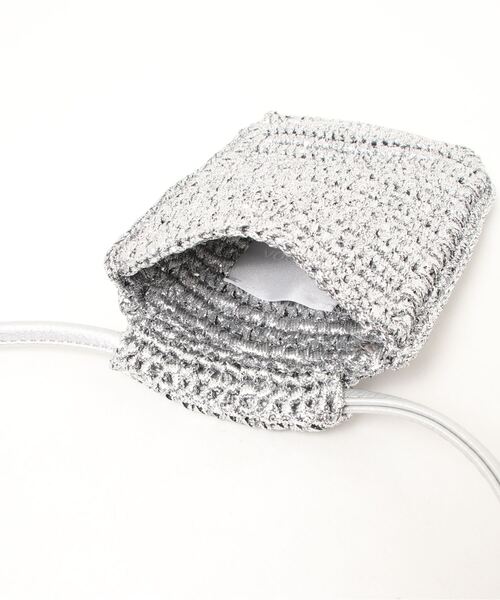 Laugoa(ラウゴア)の「IVY(ショルダーバッグ・レディース・シルバー・9)」の4枚目の写真