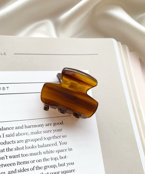 TONE SELECT GOODS(トーンセレクトグッズ)の「【pur chouchou】ミニデザインヘアクリップ(バレッタ/ヘアクリップ・レディース・ブラック/ダークブラウン/ベージュ/ブラウン/オフホワイト/オレンジ/ブルー/ブラウン系その他/オレンジ系その他・FREE)」の1枚目の写真