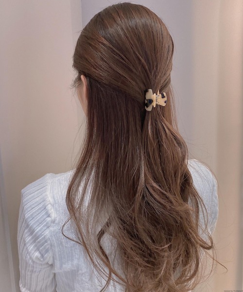 TONE SELECT GOODS(トーンセレクトグッズ)の「【pur chouchou】ミニデザインヘアクリップ(バレッタ/ヘアクリップ・レディース・ブラック/ダークブラウン/ベージュ/ブラウン/オフホワイト/オレンジ/ブルー/ブラウン系その他/オレンジ系その他・FREE)」の6枚目の写真