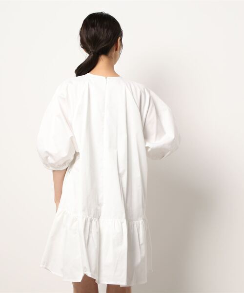 CLANE（クラネ）の「PUFF MINI ONE PIECE（シャツワンピース・レディース・ホワイト/ブラック・1/2）」の4枚目の写真