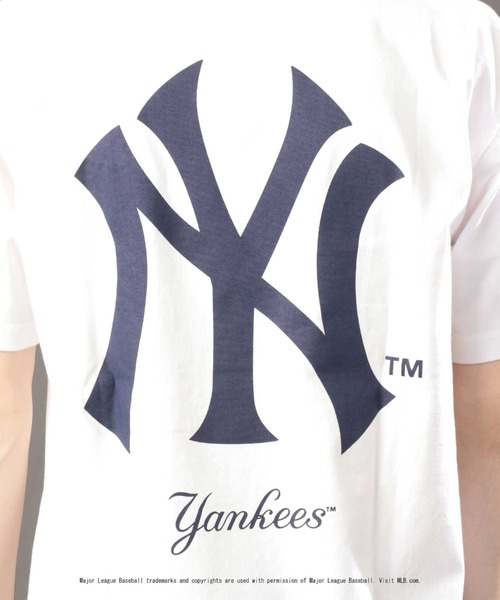 AVIREX（アヴィレックス）の「【MLB×AVIREX】ヤンキース Tシャツ/YANKEES T-SHIRT / アヴィレックス / AVIREX（Tシャツ/カットソー・メンズ・ホワイト/ブラック・X-LARGE/MEDIUM/LARGE/XX-LARGE/SMALL）」の15枚目の写真